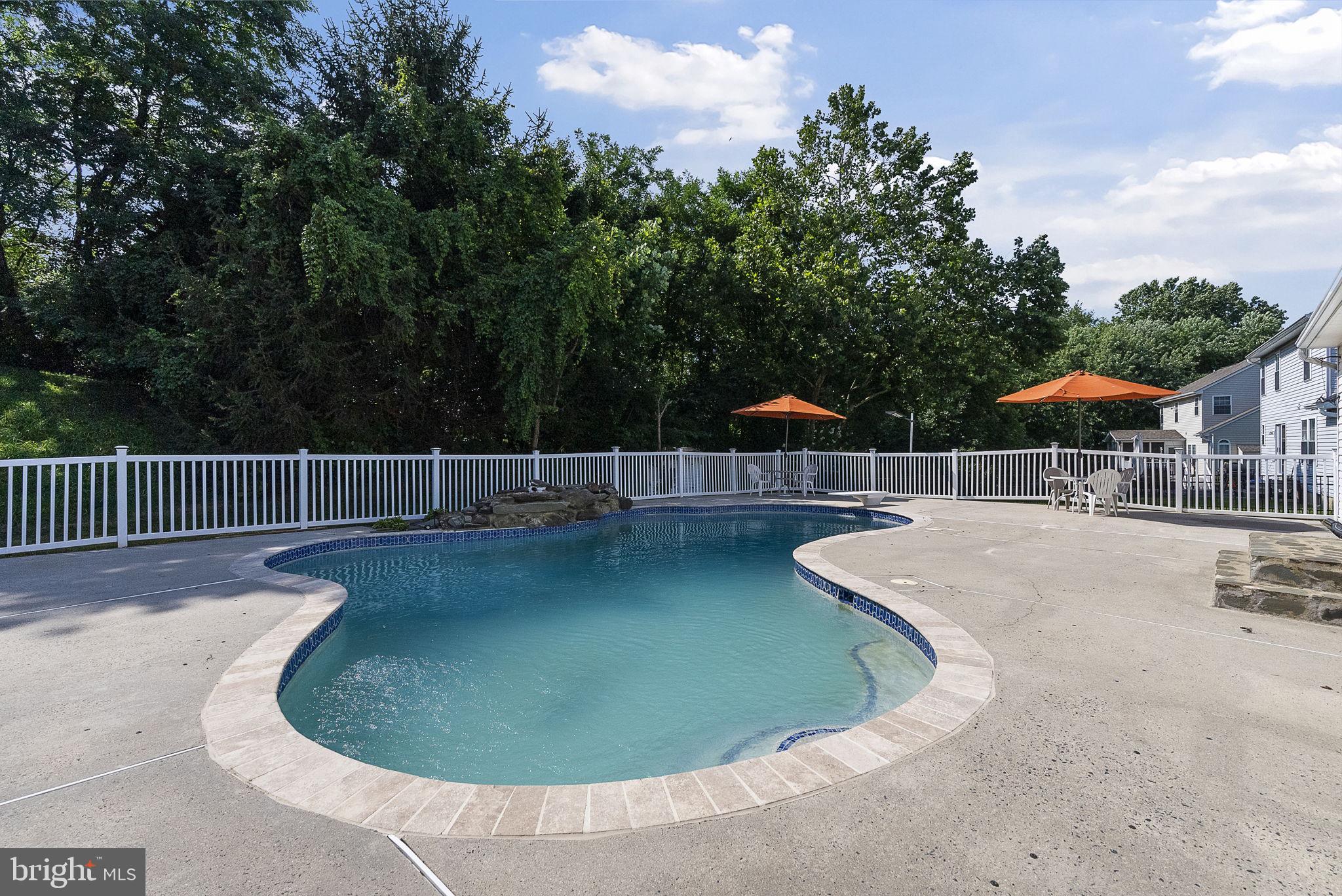 134 W HEATHER ROAD