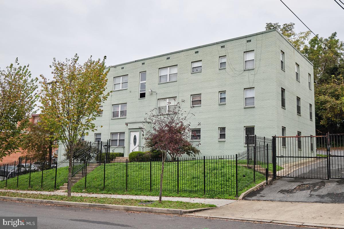 MARSHALL HEIGHTS - Residential