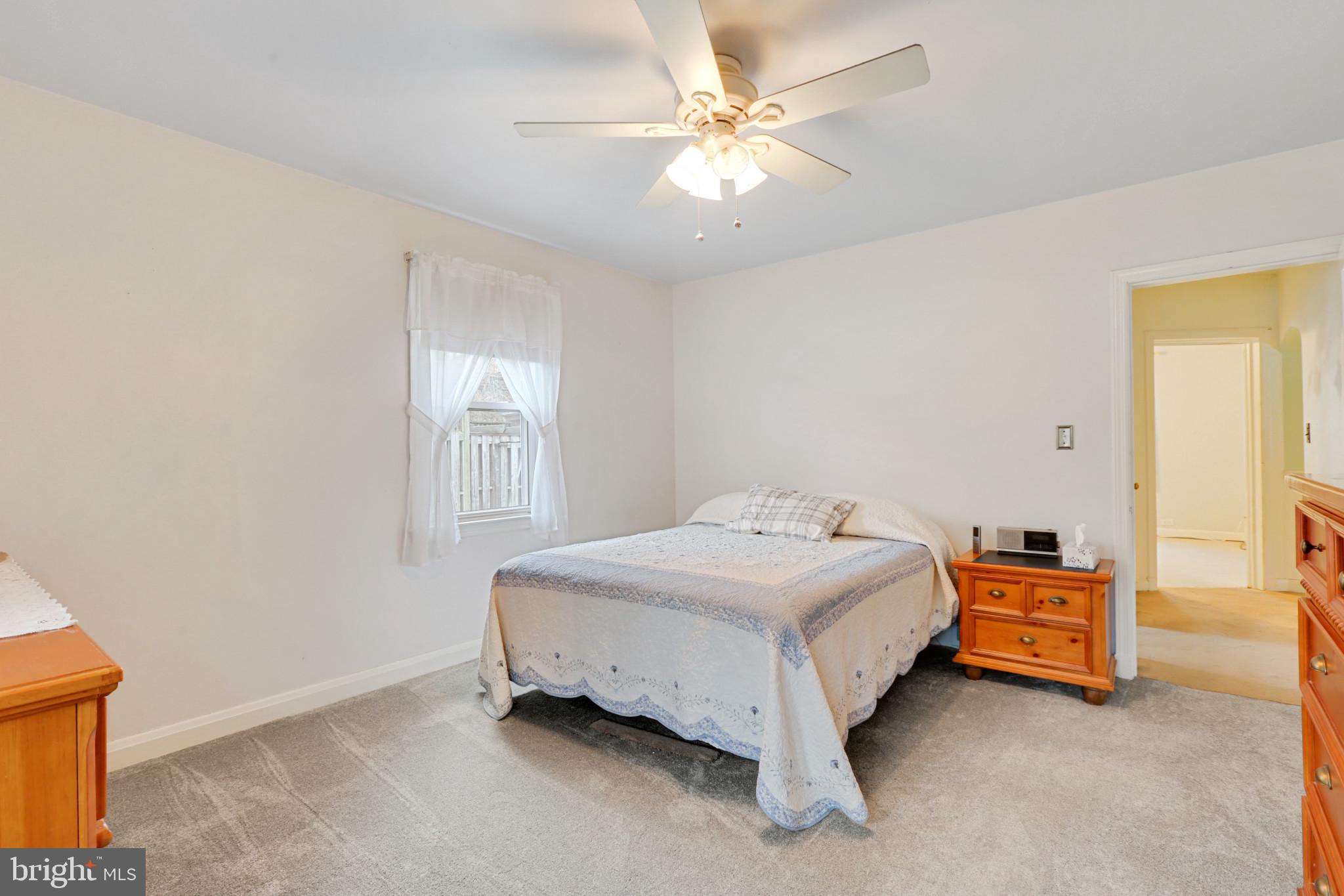 CROSS COUNTRY - Residential