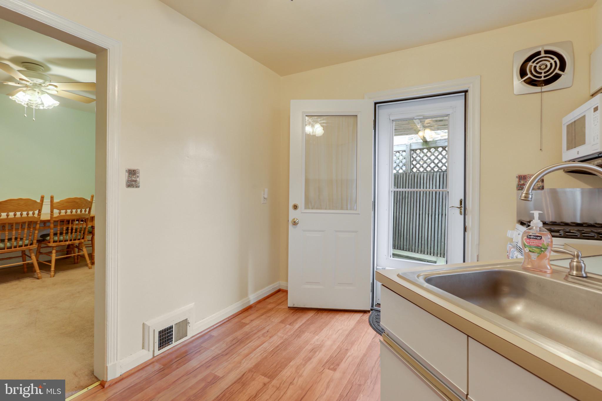 CROSS COUNTRY - Residential