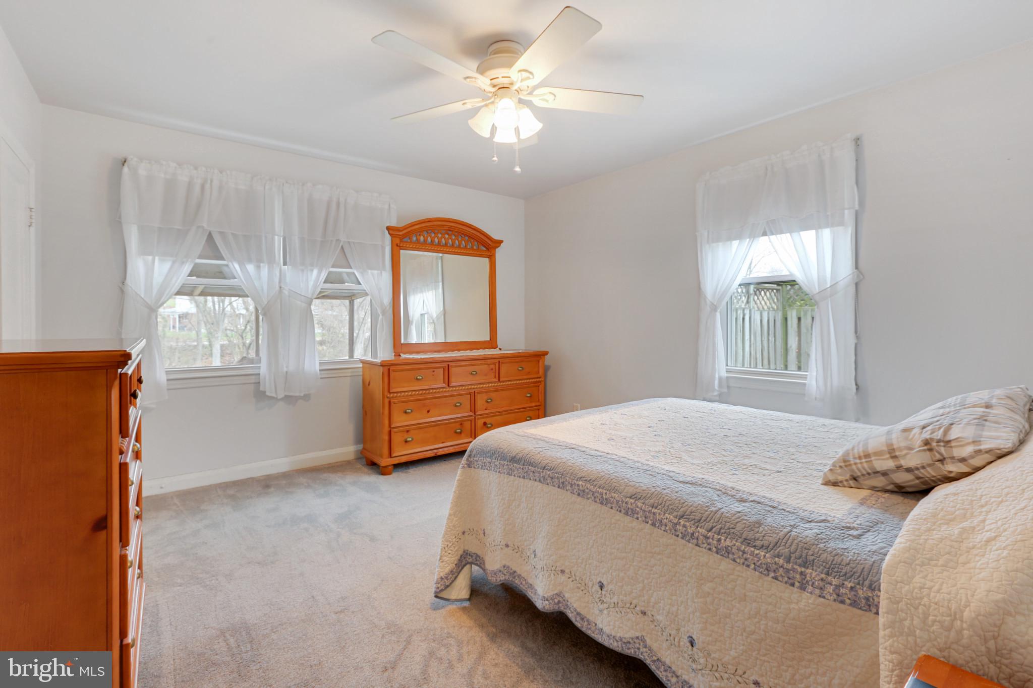 CROSS COUNTRY - Residential