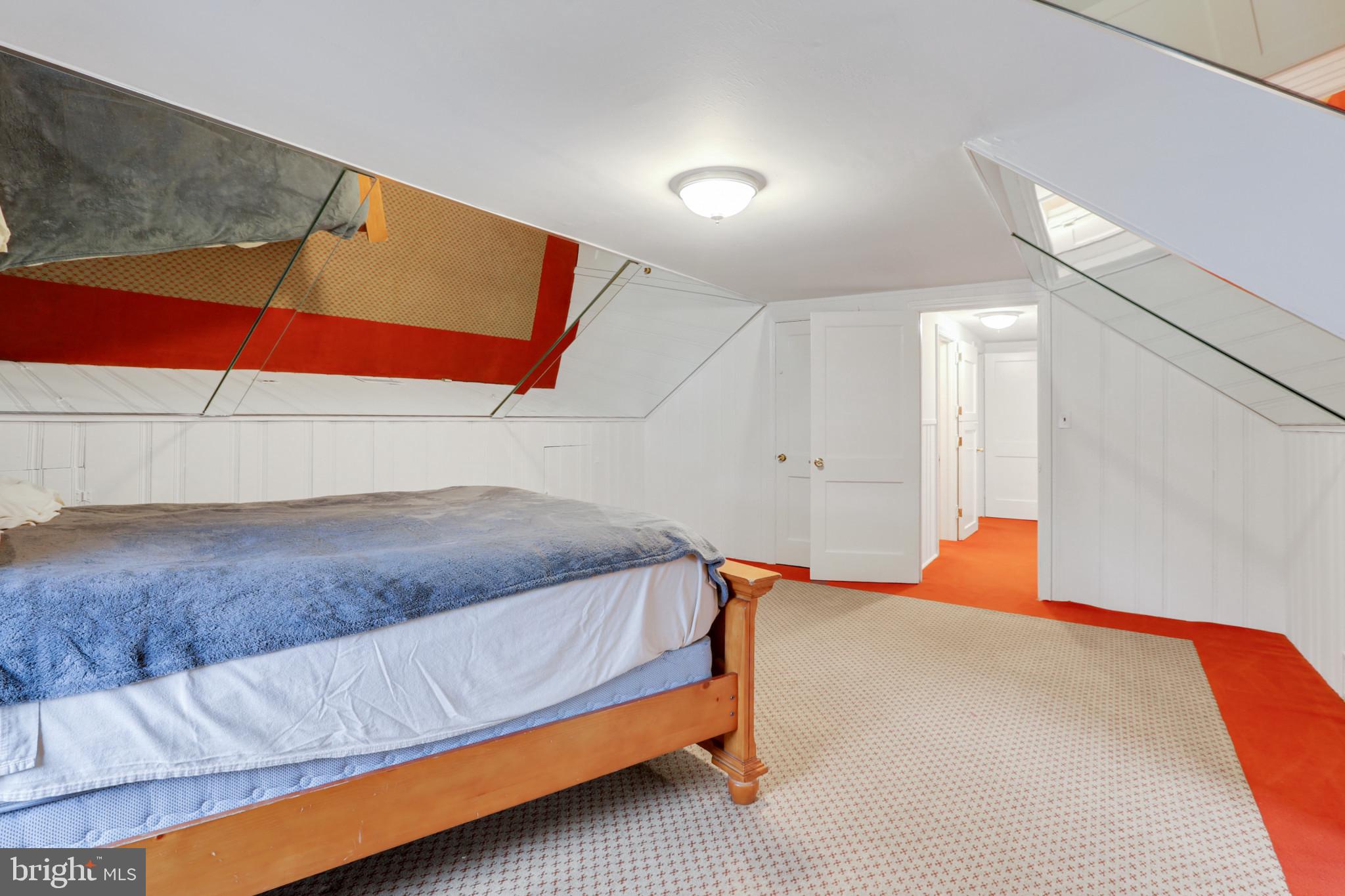 CROSS COUNTRY - Residential