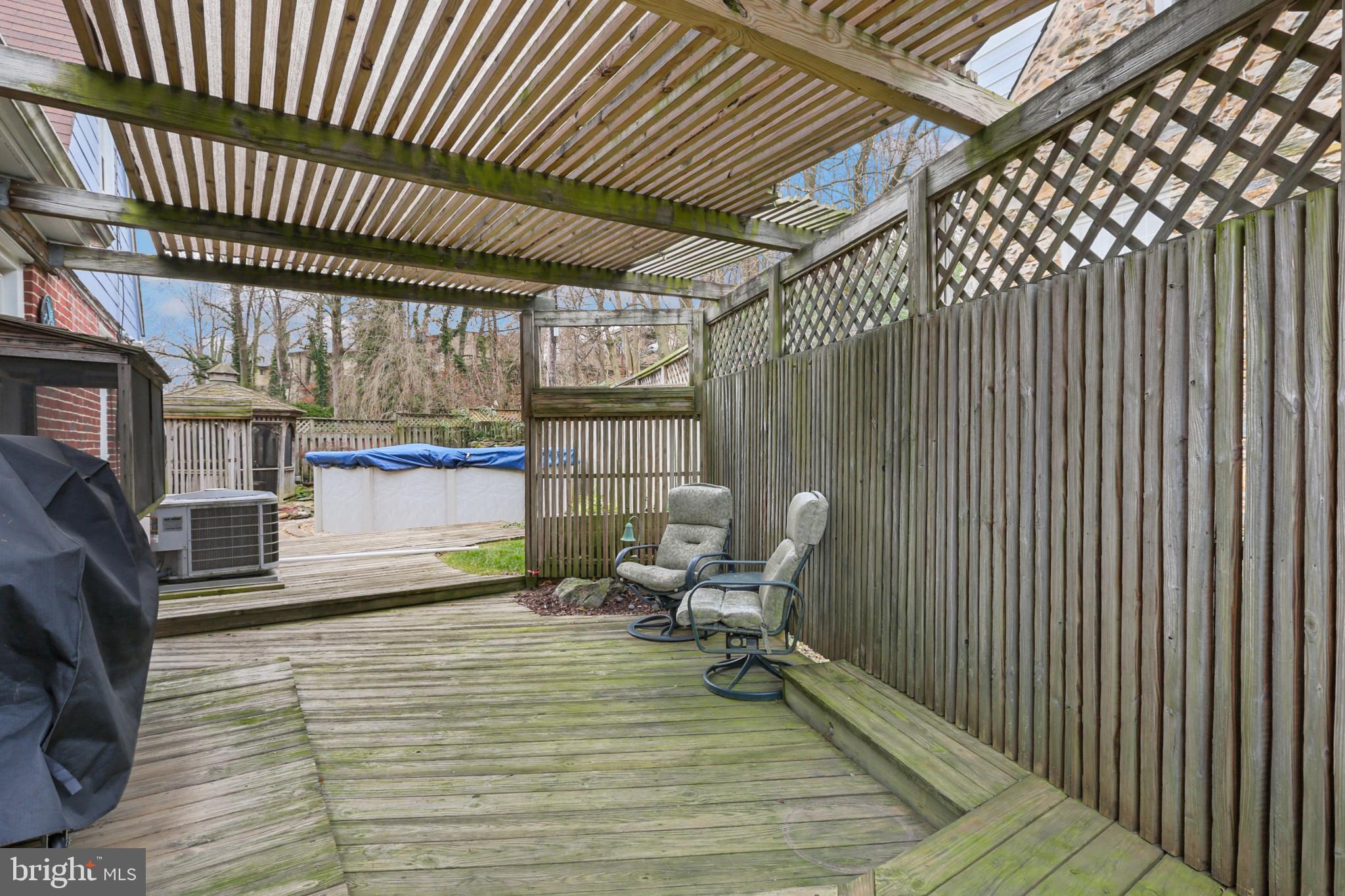 CROSS COUNTRY - Residential