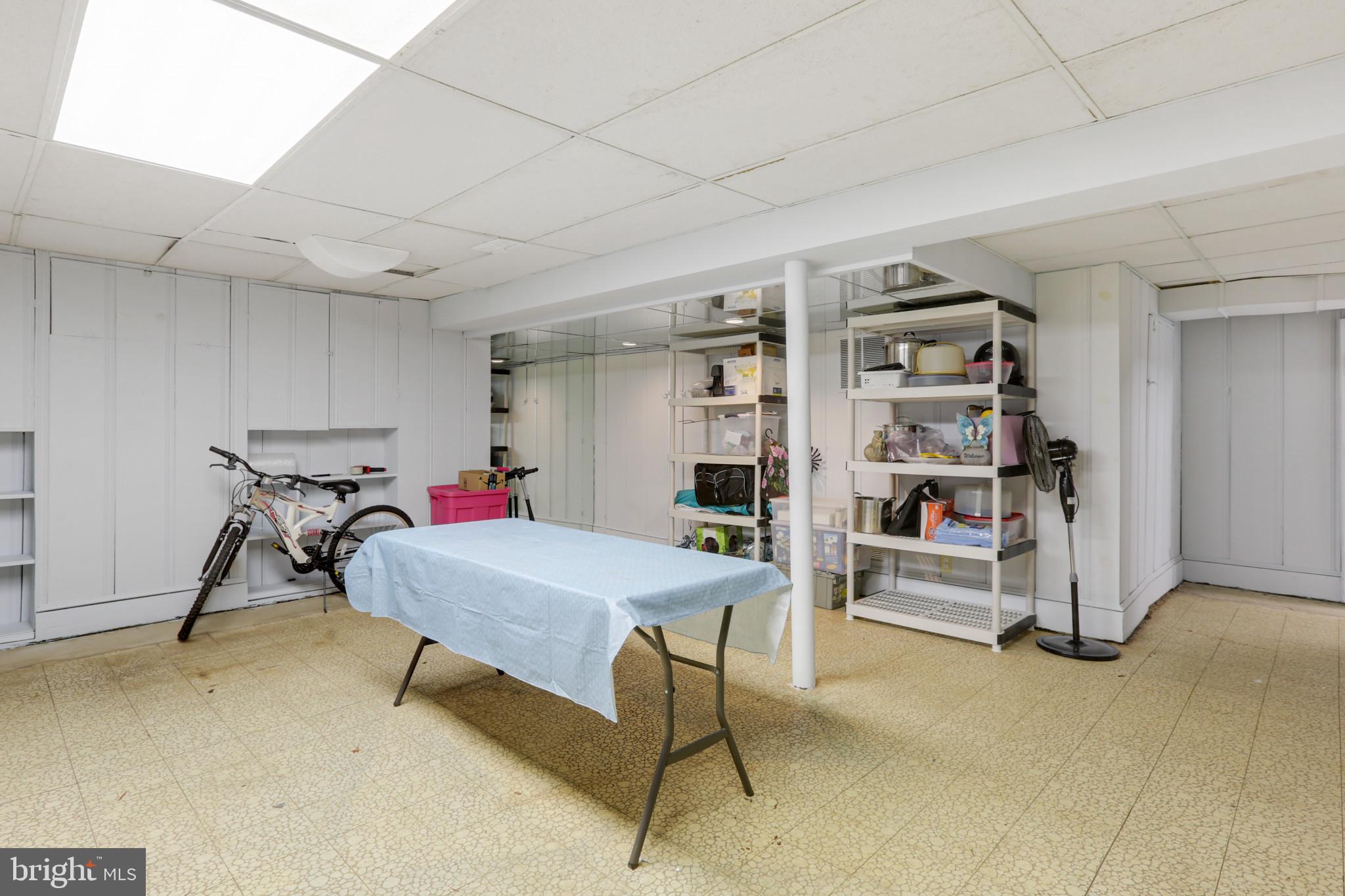 CROSS COUNTRY - Residential