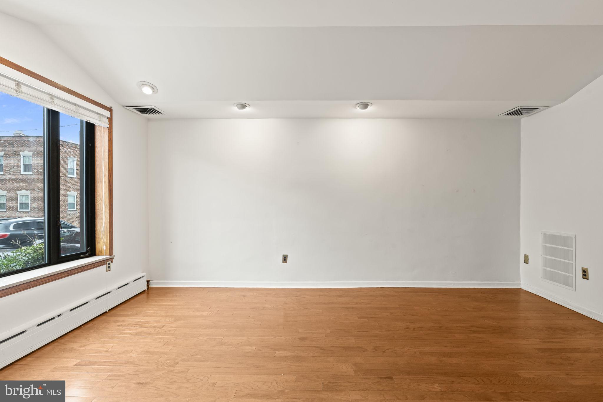 PHILADELPHIA (SOUTH) - Residential