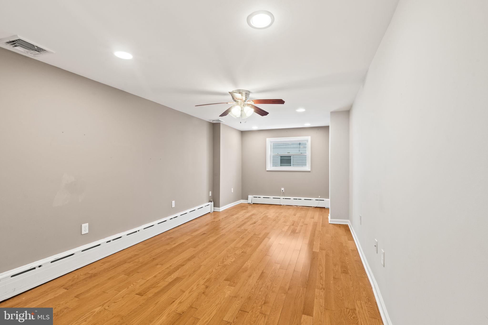 PHILADELPHIA (SOUTH) - Residential