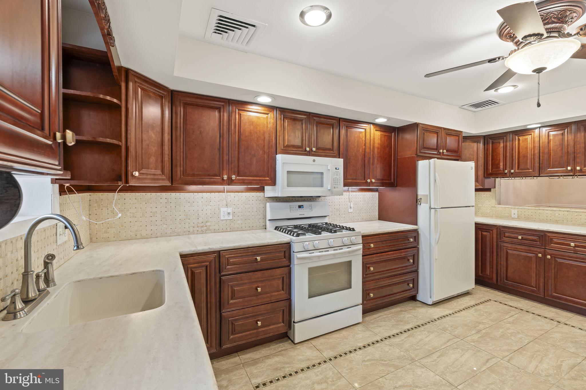 PHILADELPHIA (SOUTH) - Residential