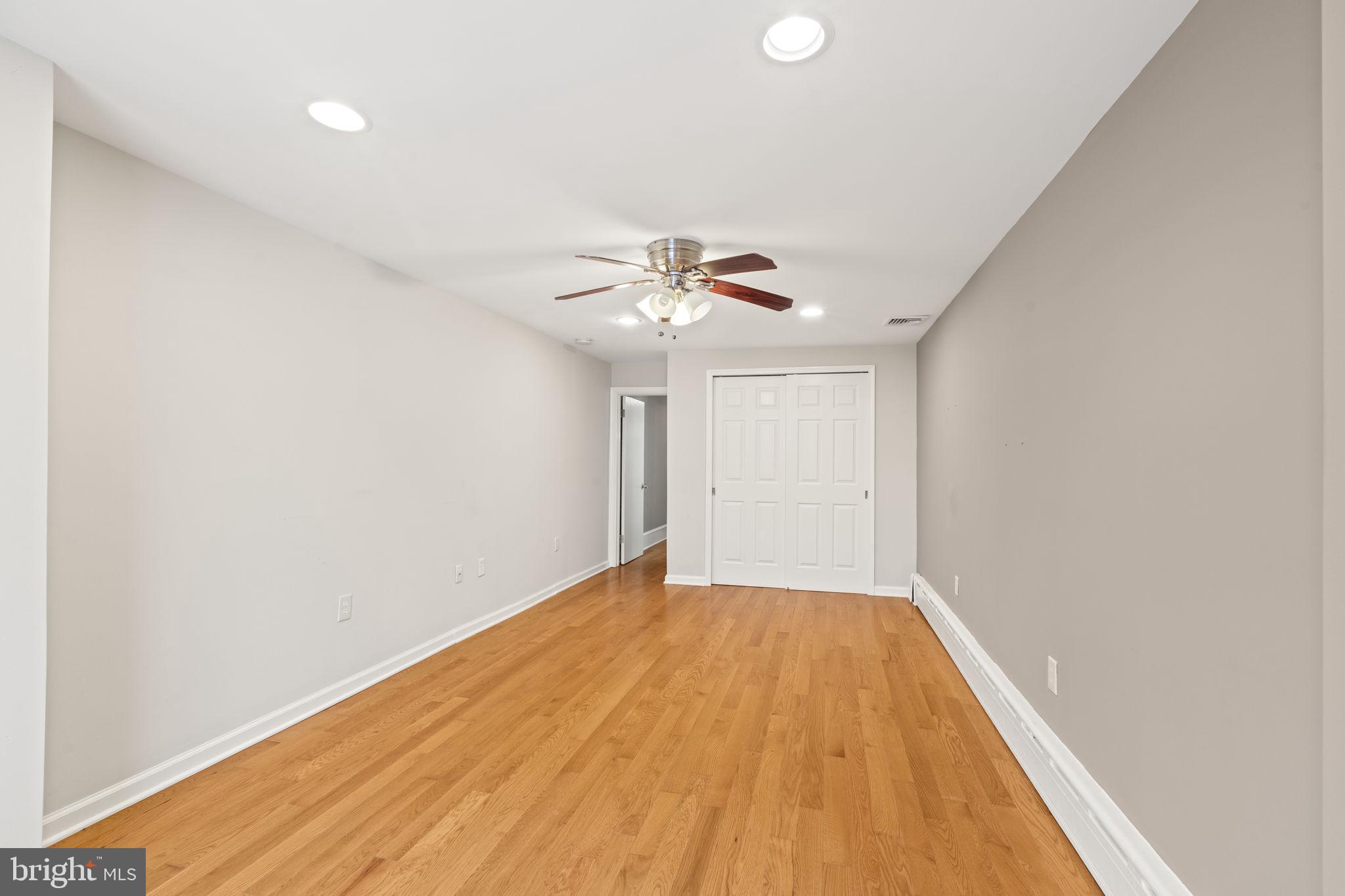 PHILADELPHIA (SOUTH) - Residential