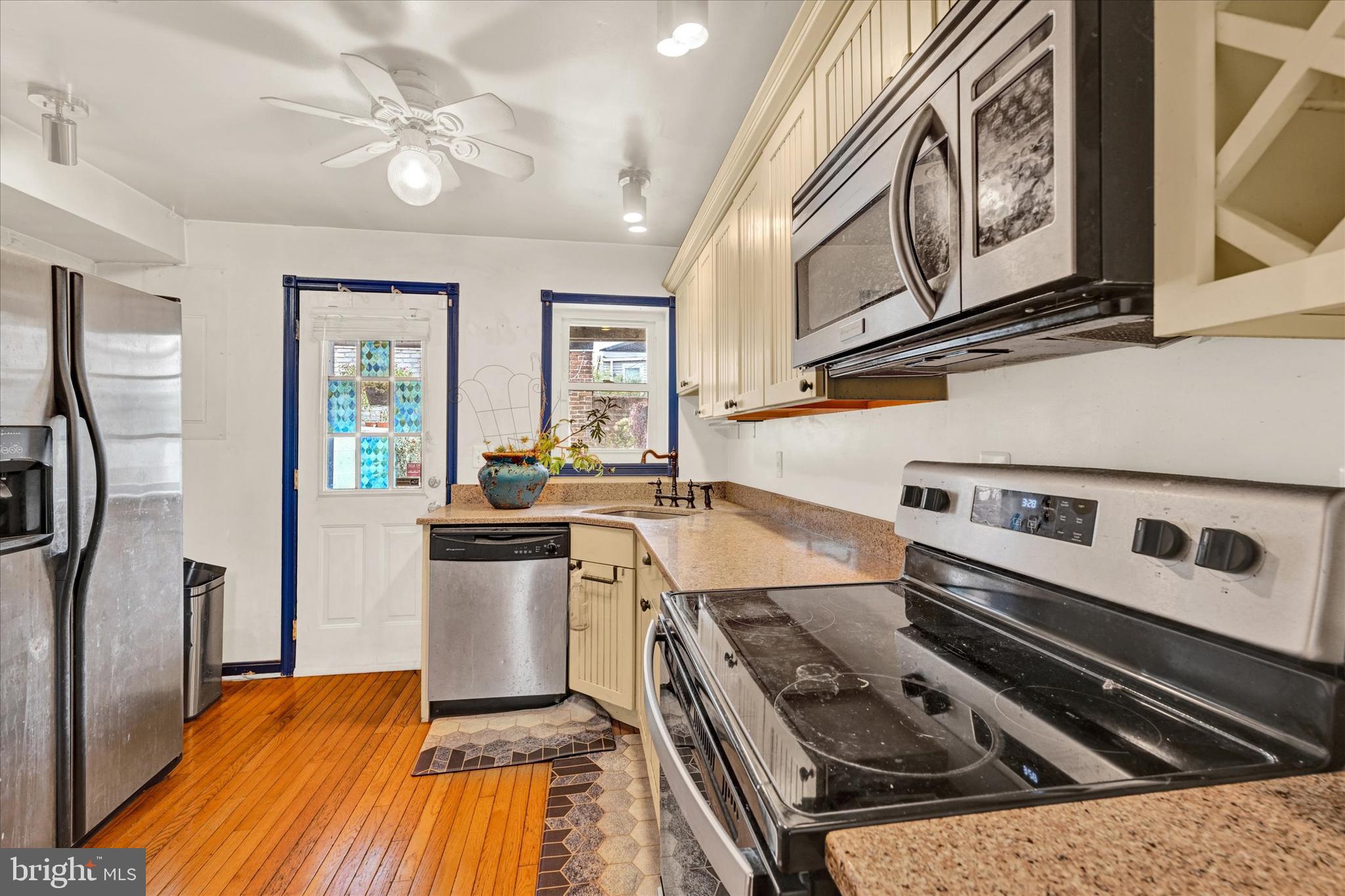 BUTCHERS HILL - Residential