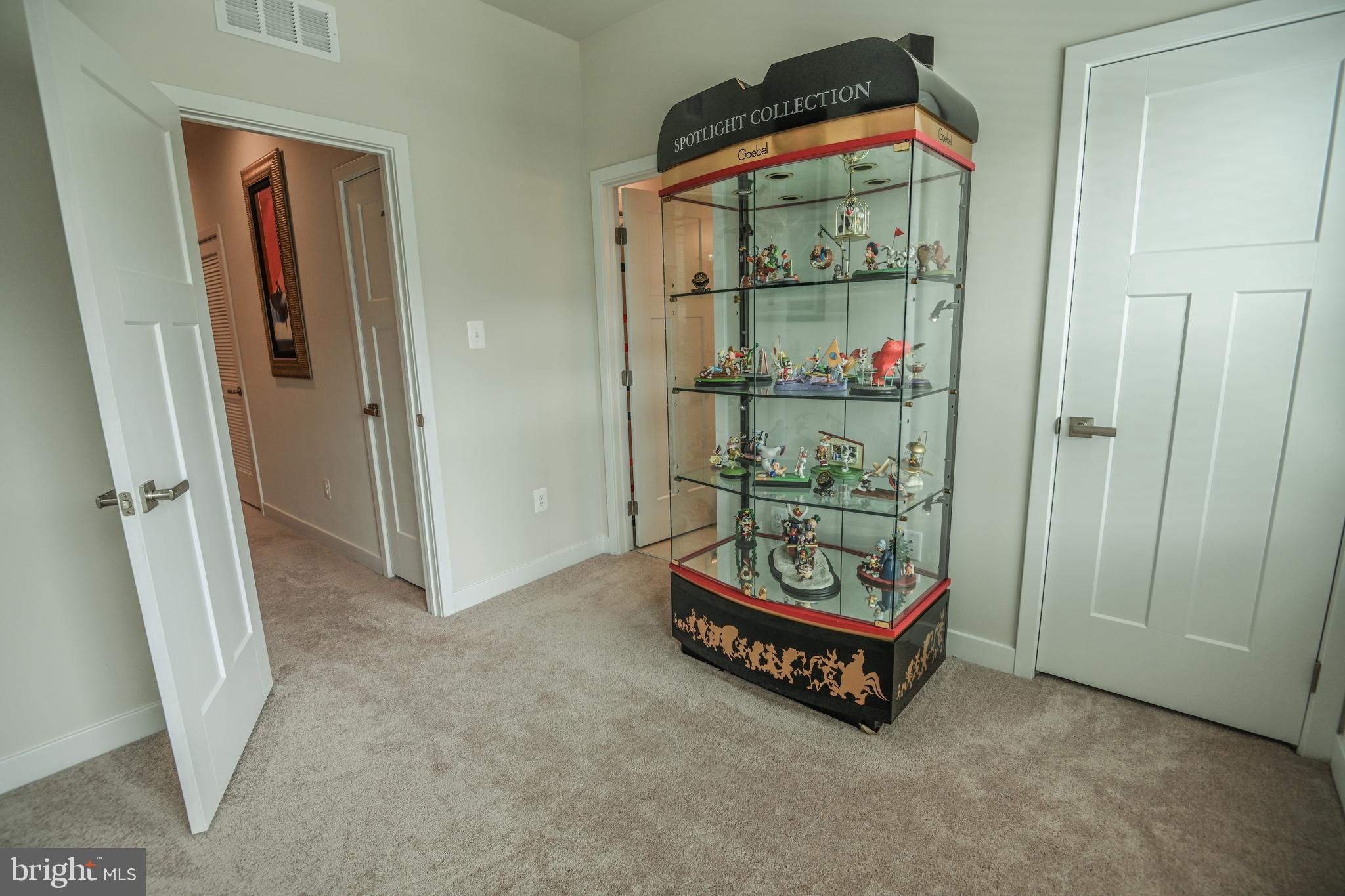 TANYARD SHORES - Residential Lease