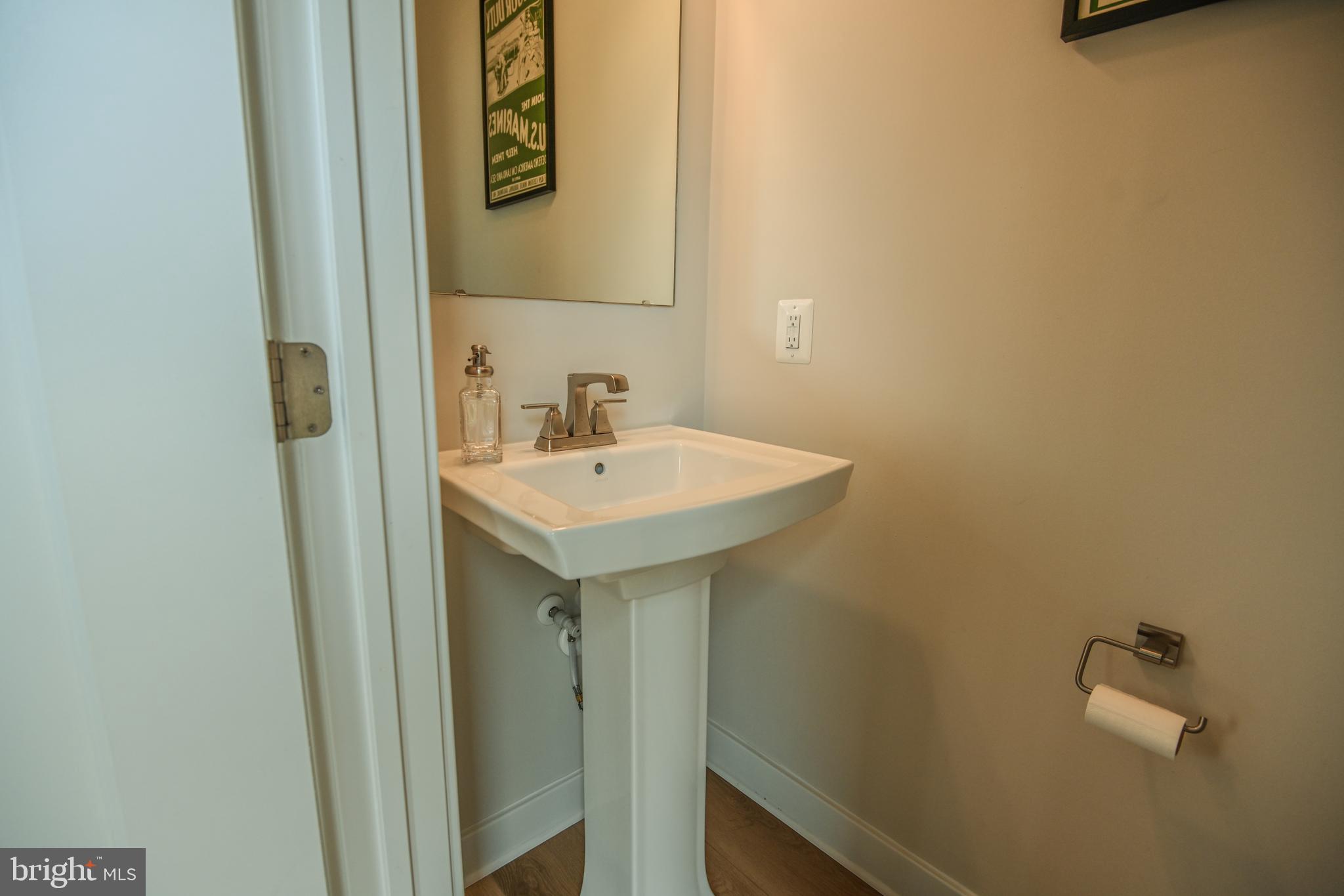 TANYARD SHORES - Residential Lease