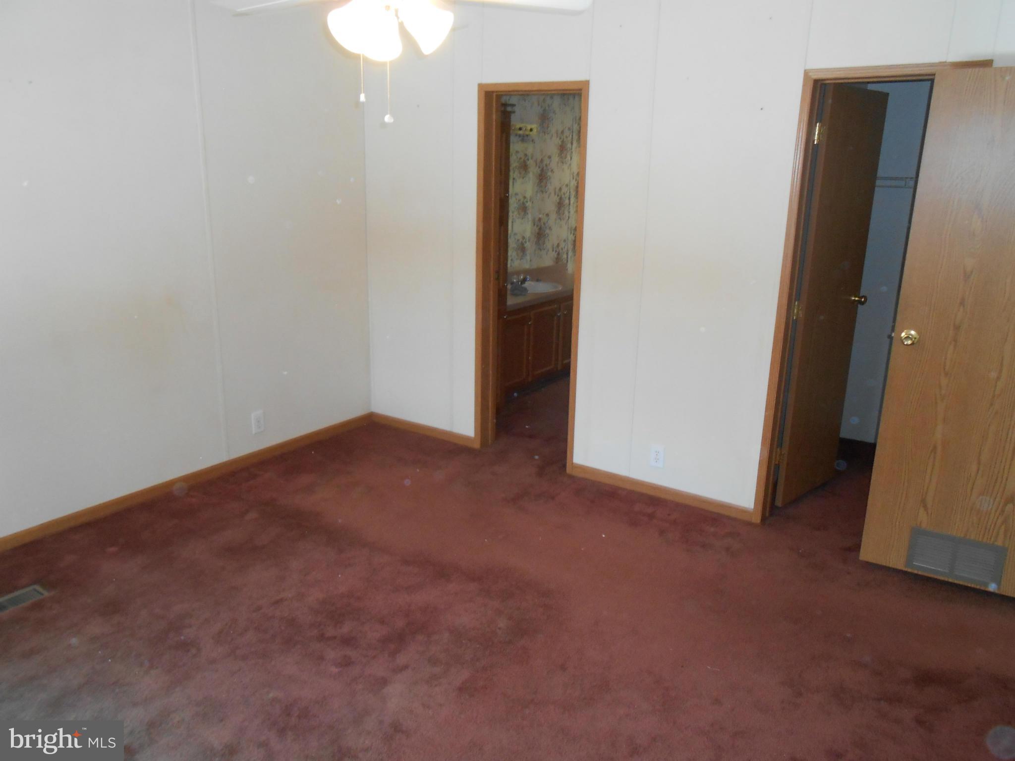 EDWARDS RUN - Residential