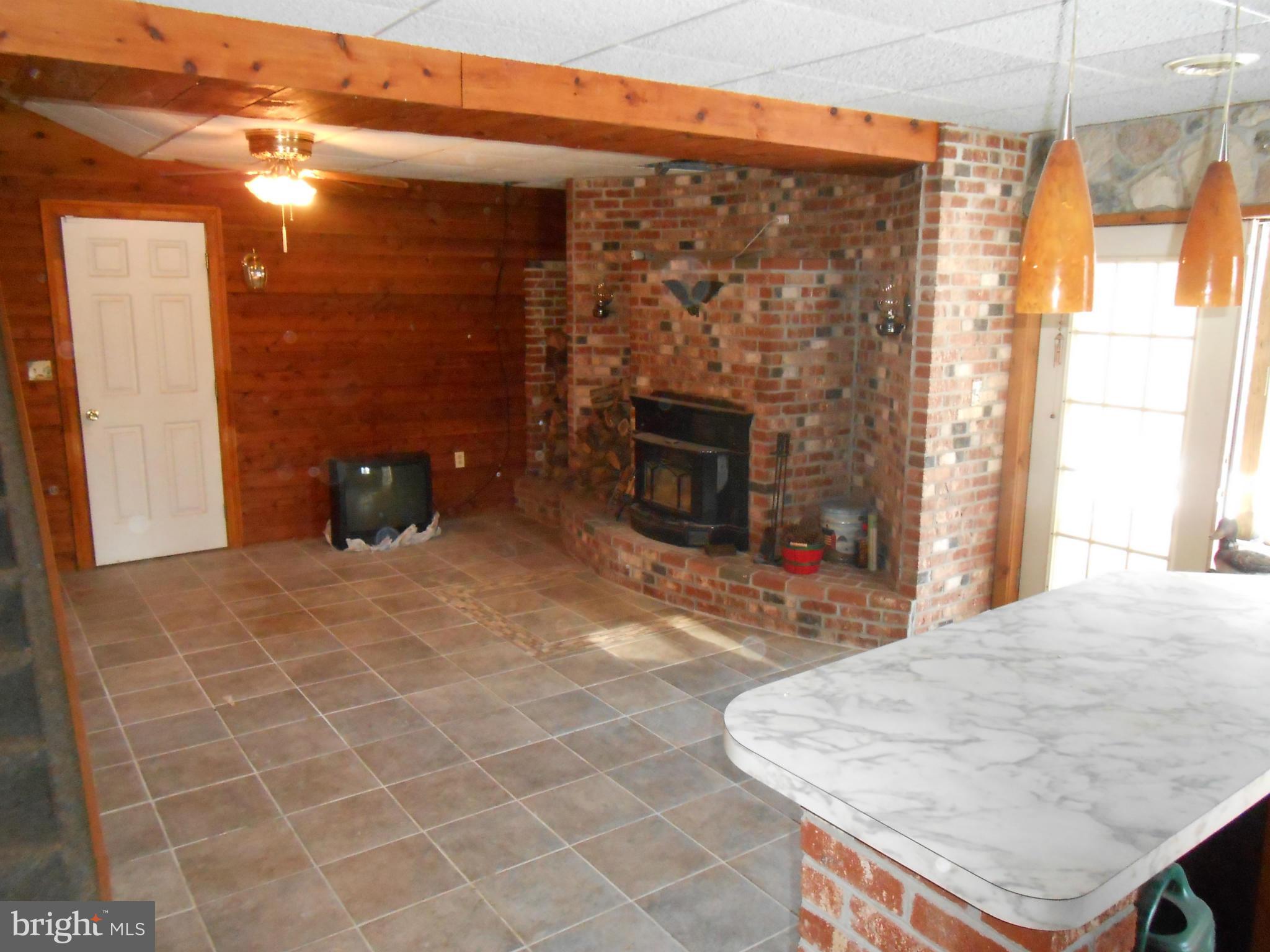 EDWARDS RUN - Residential