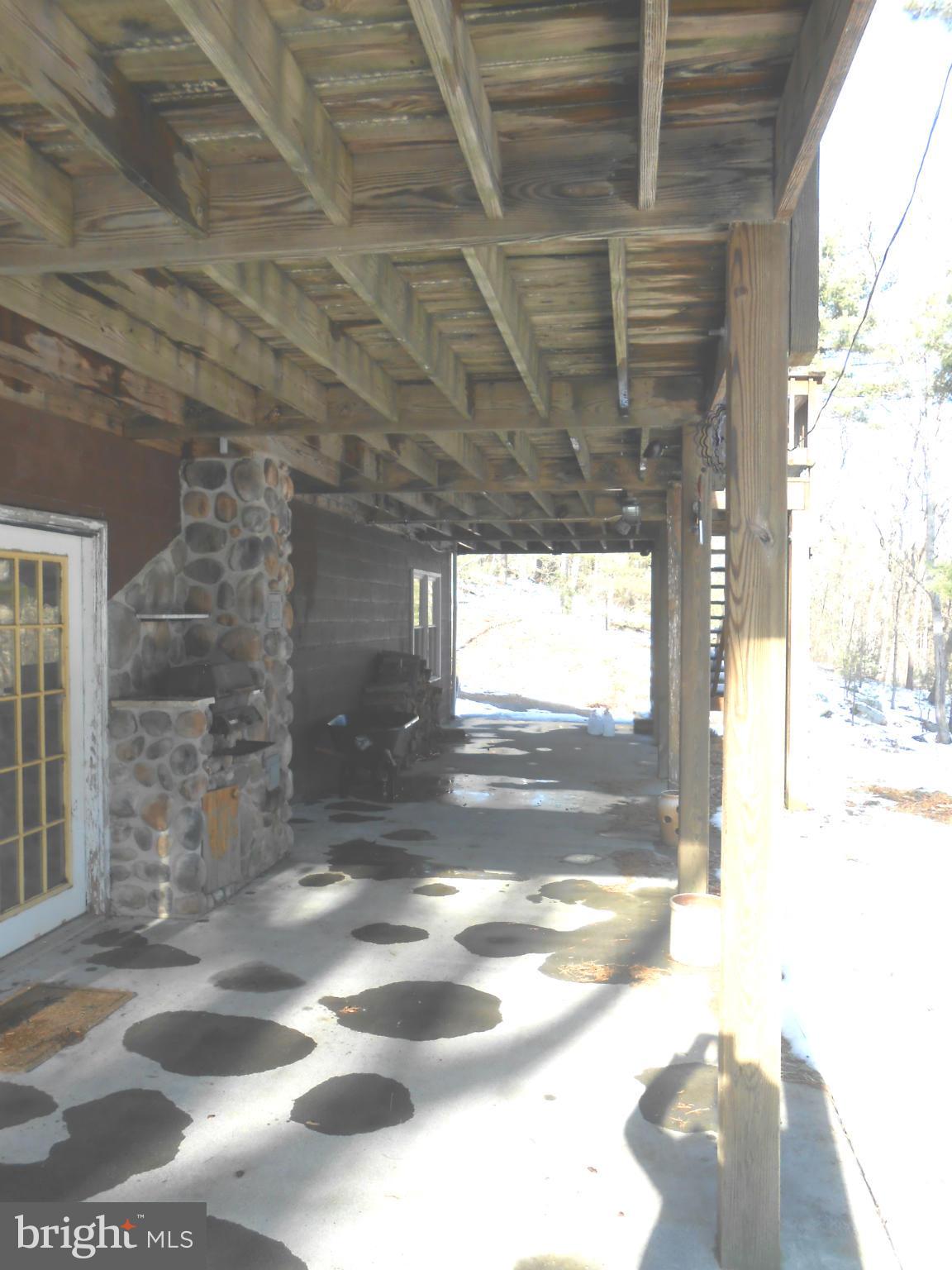 EDWARDS RUN - Residential