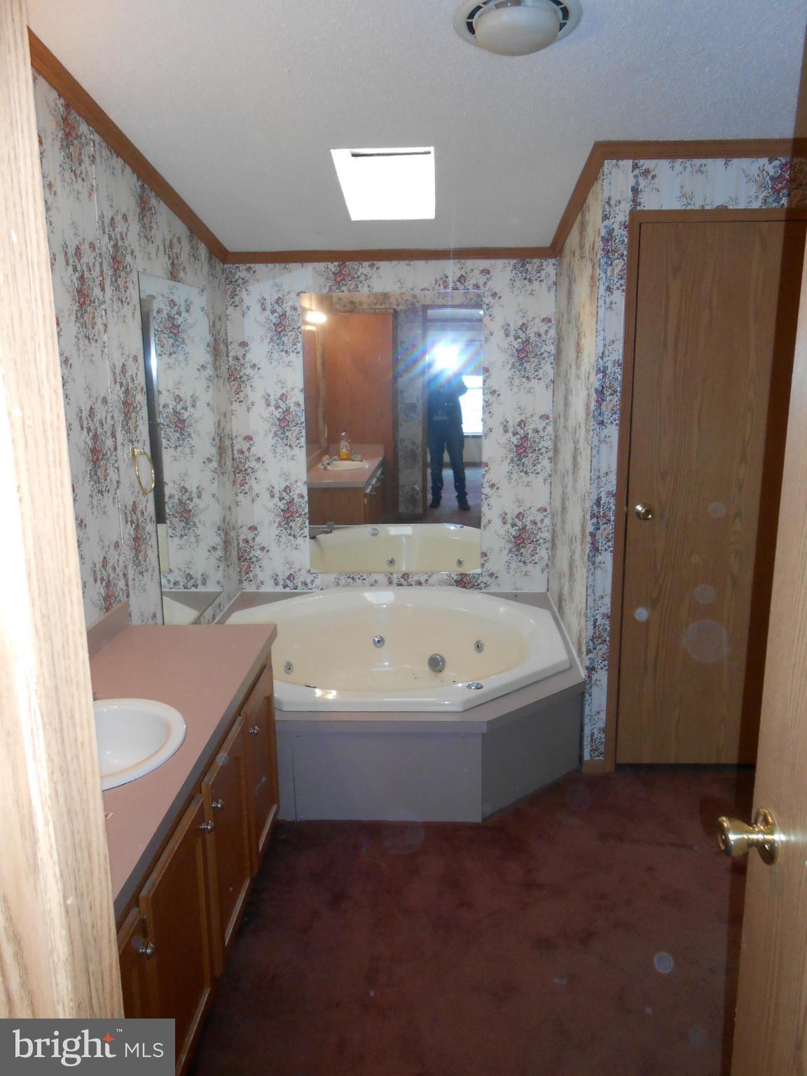 EDWARDS RUN - Residential