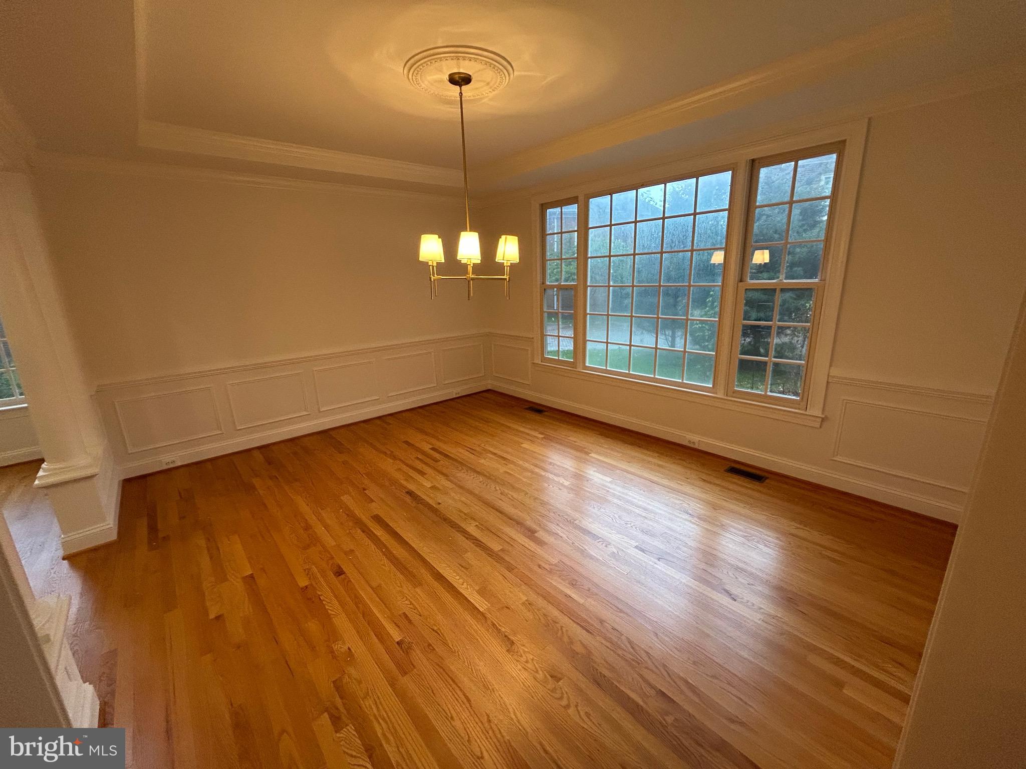 SHIRLEY WOODS - Residential Lease