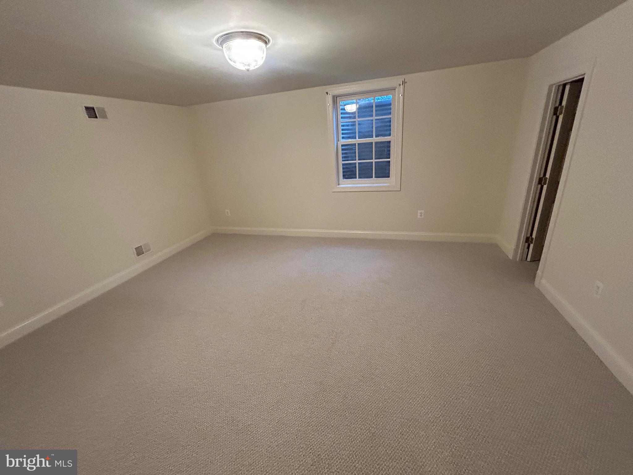 SHIRLEY WOODS - Residential Lease