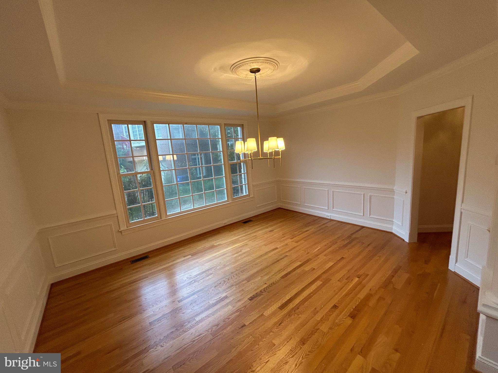 SHIRLEY WOODS - Residential Lease