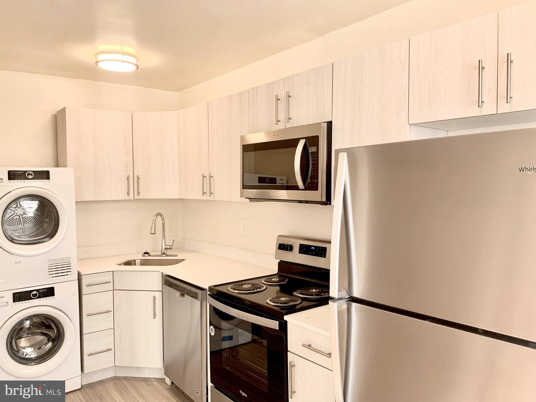 EAST FALLS - Residential Lease