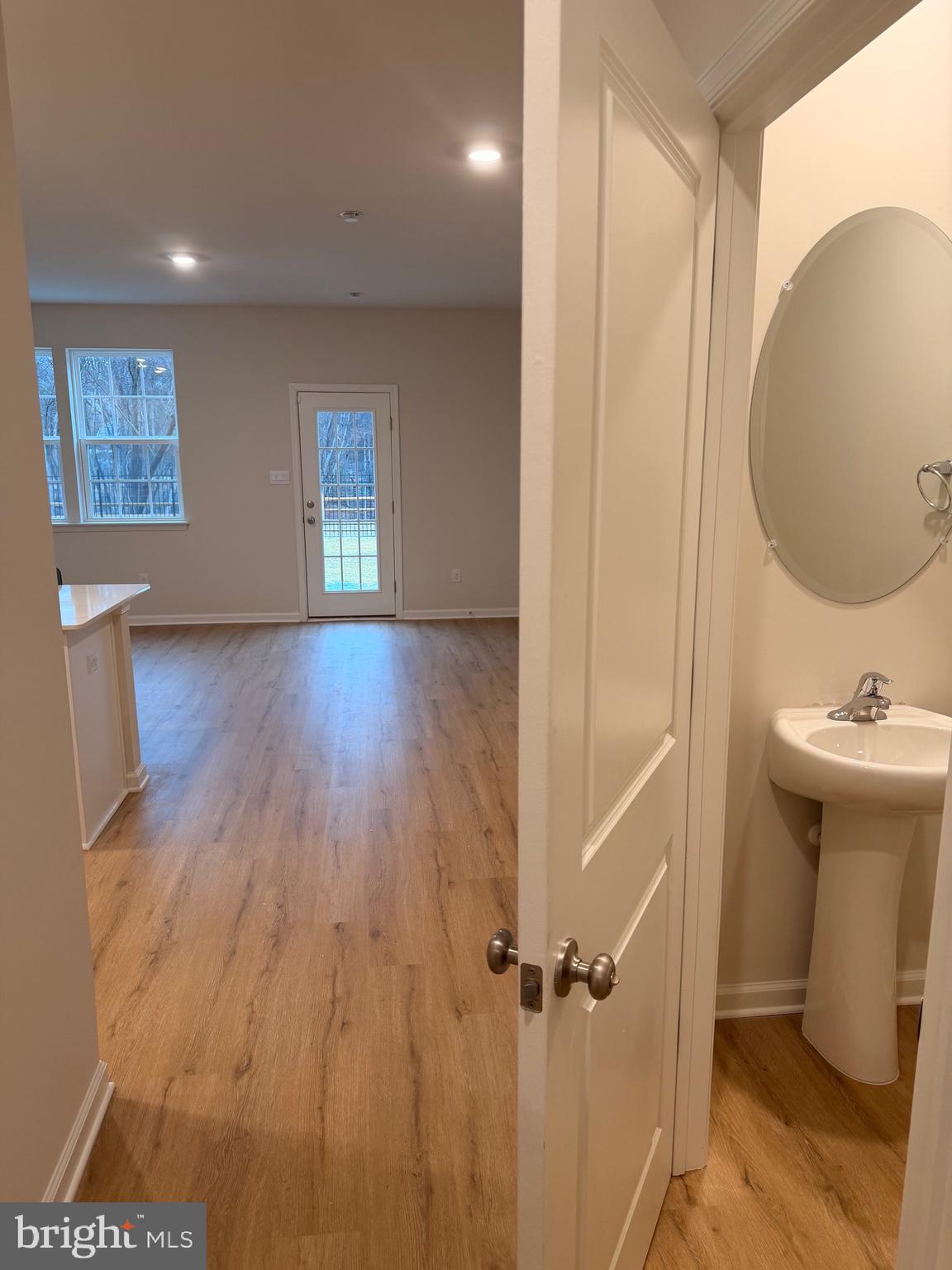 16 WHALER DRIVE