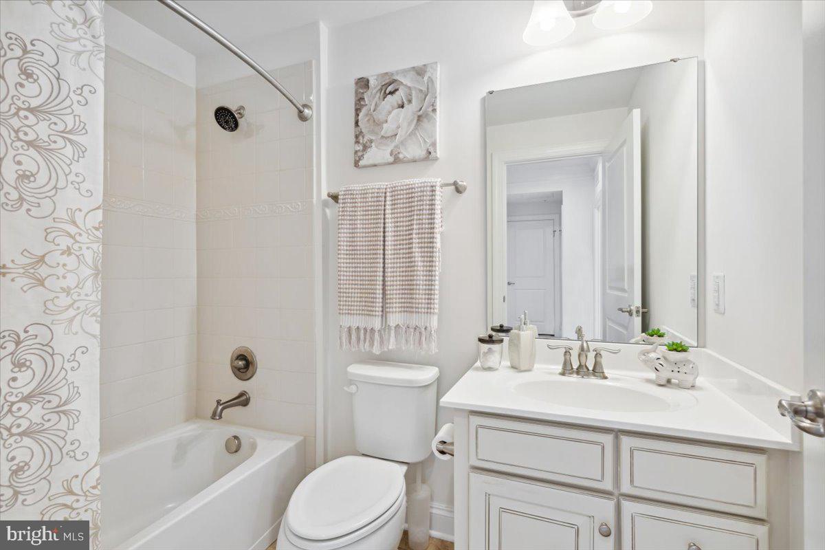 LINTON AT BALLENGER - Residential