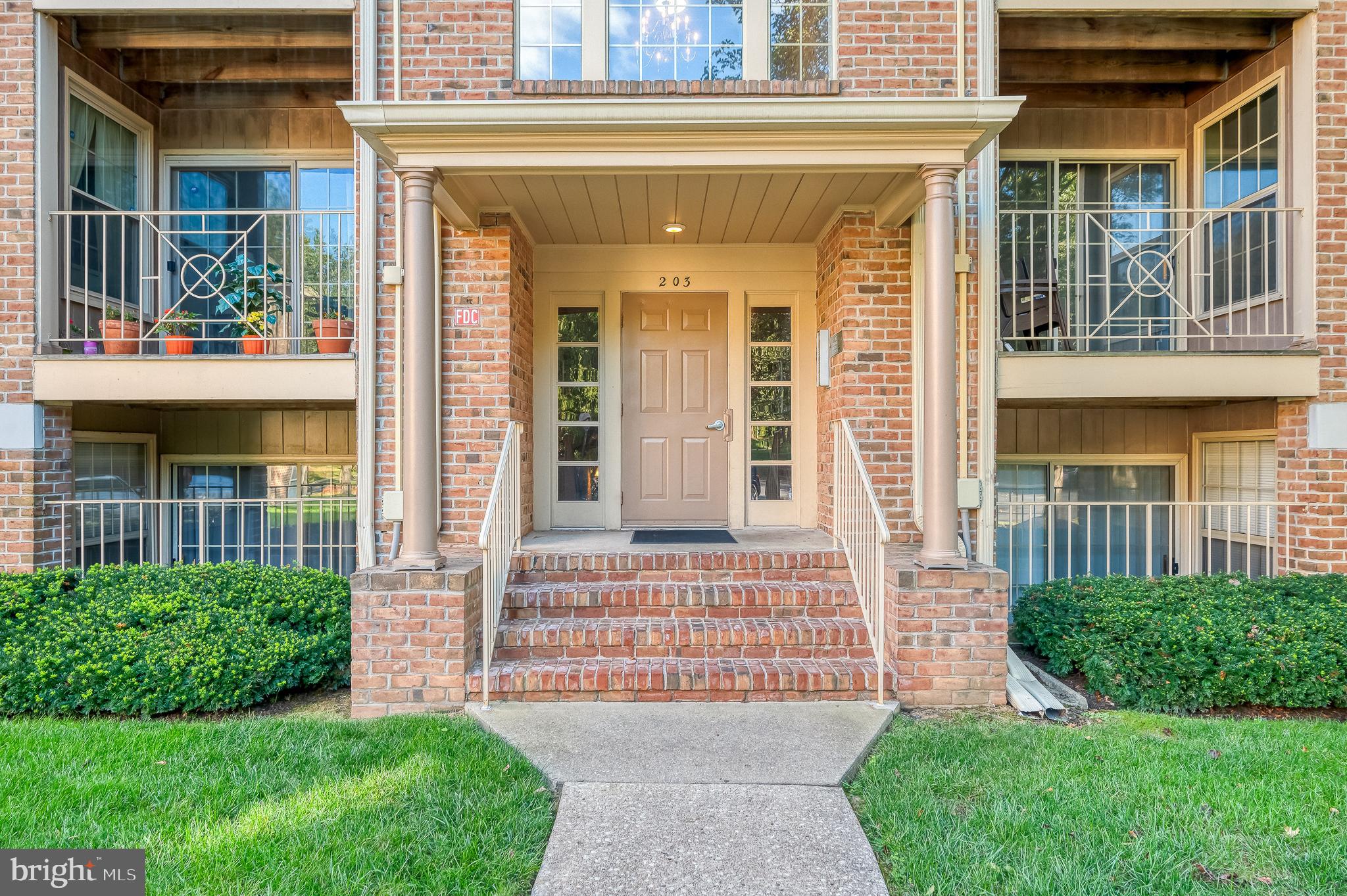 THE POINTE - Residential