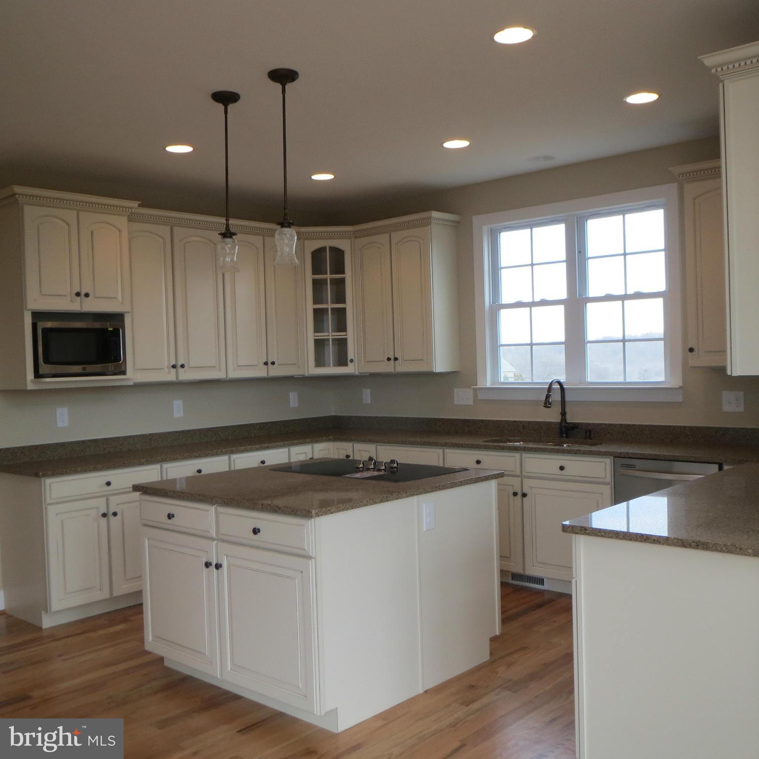 GLENDOBBIN RIDGE - Residential