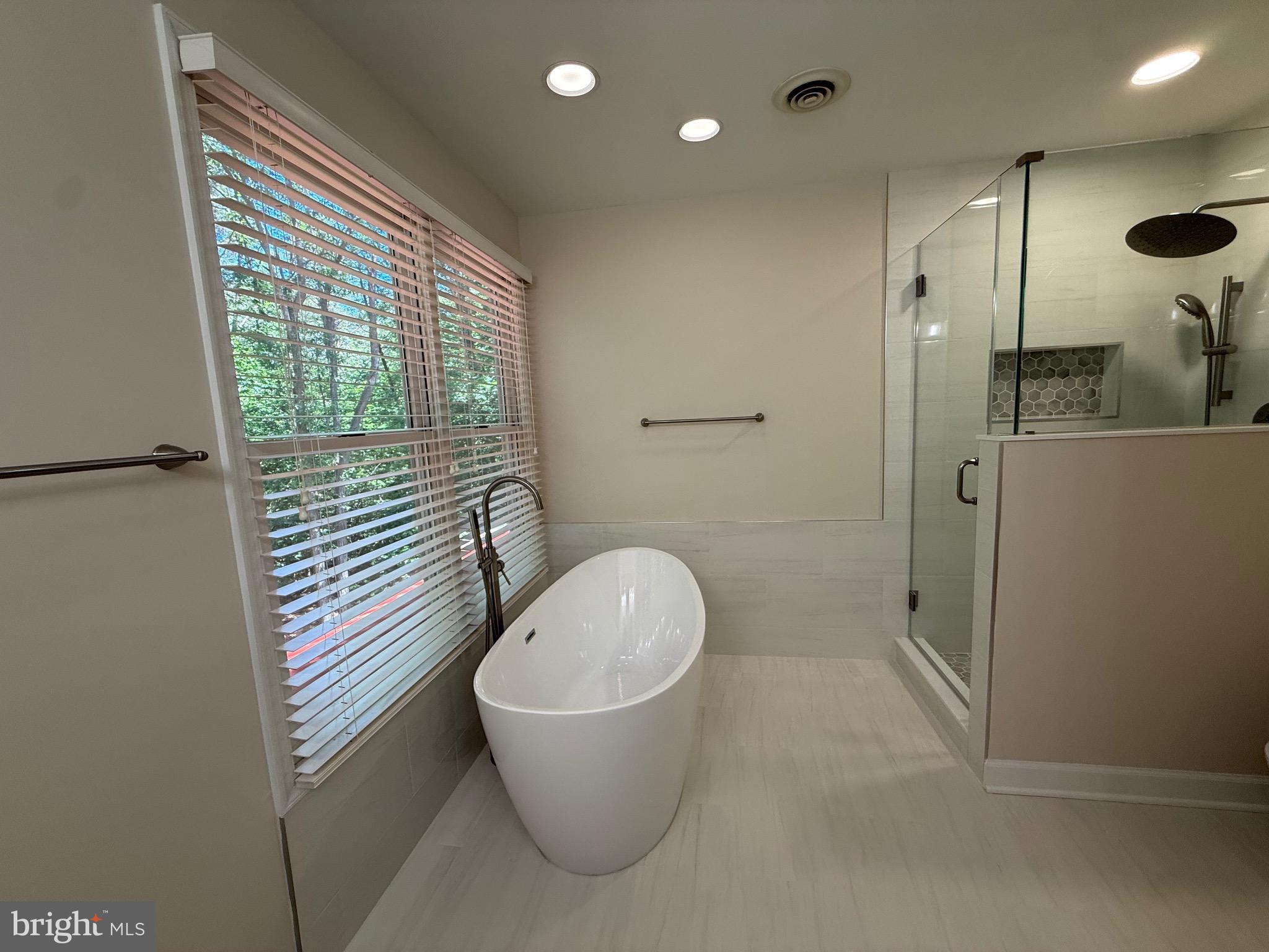 8376 SUMMERBEAM DRIVE