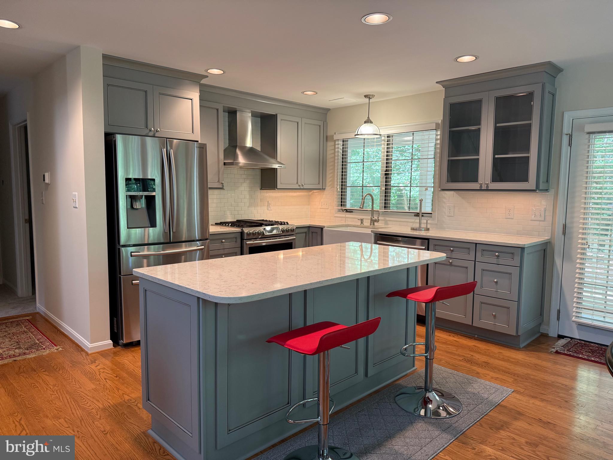 8376 SUMMERBEAM DRIVE