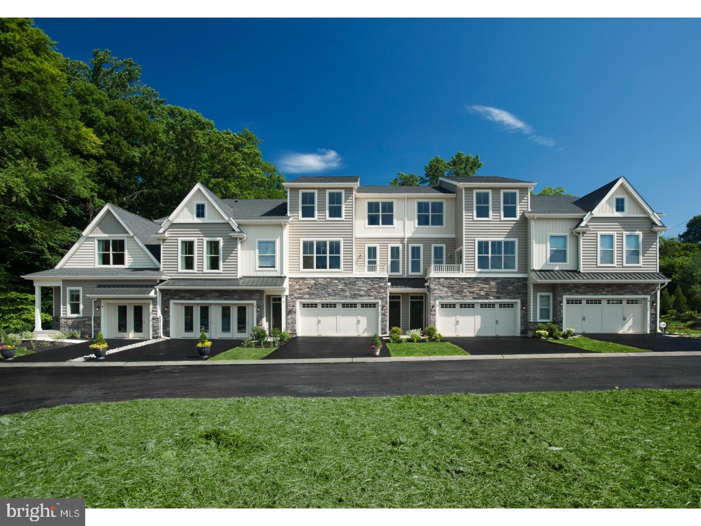 WALNUT WALK - Residential