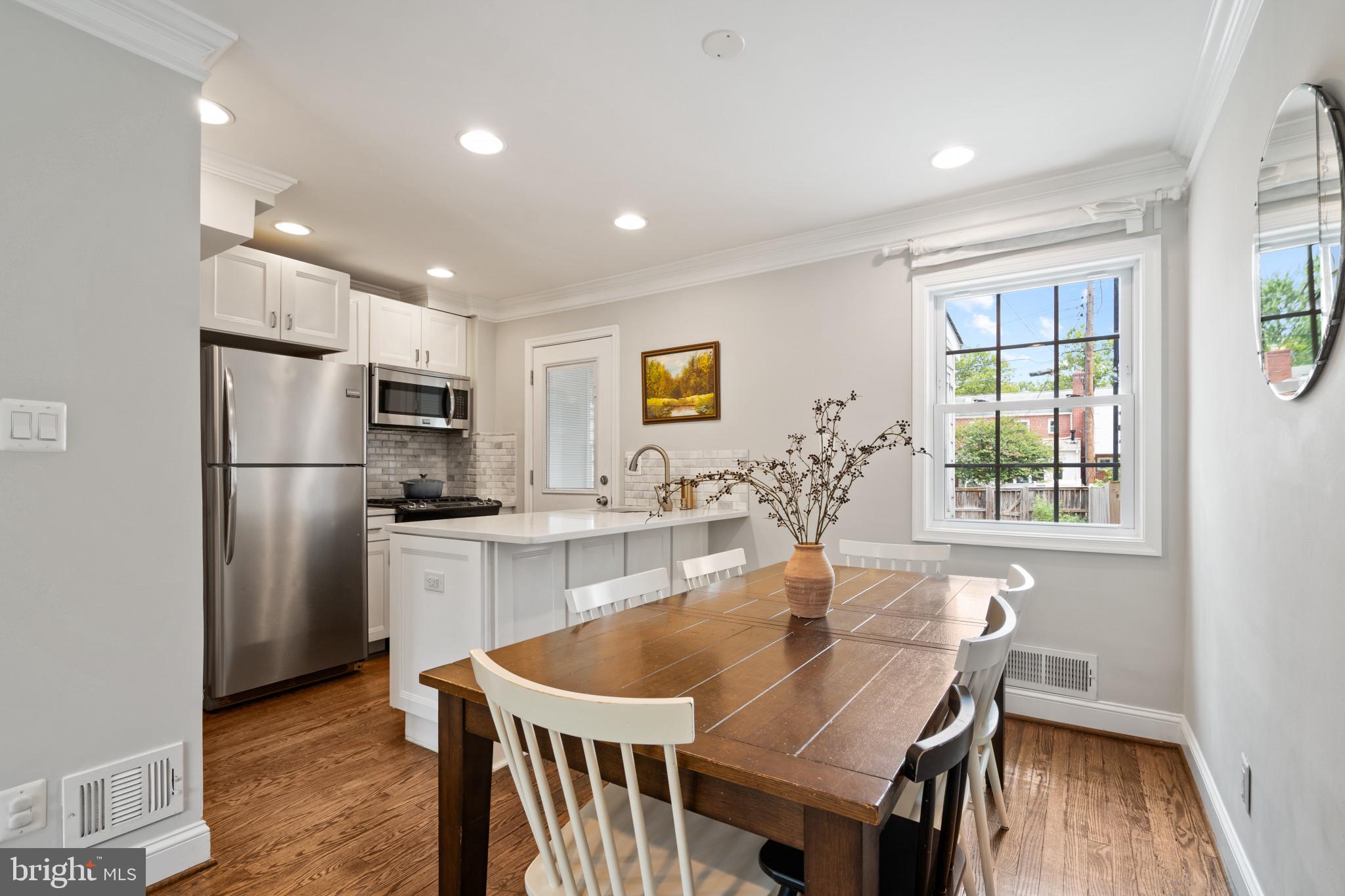 JEFFERSON HOMES - Residential