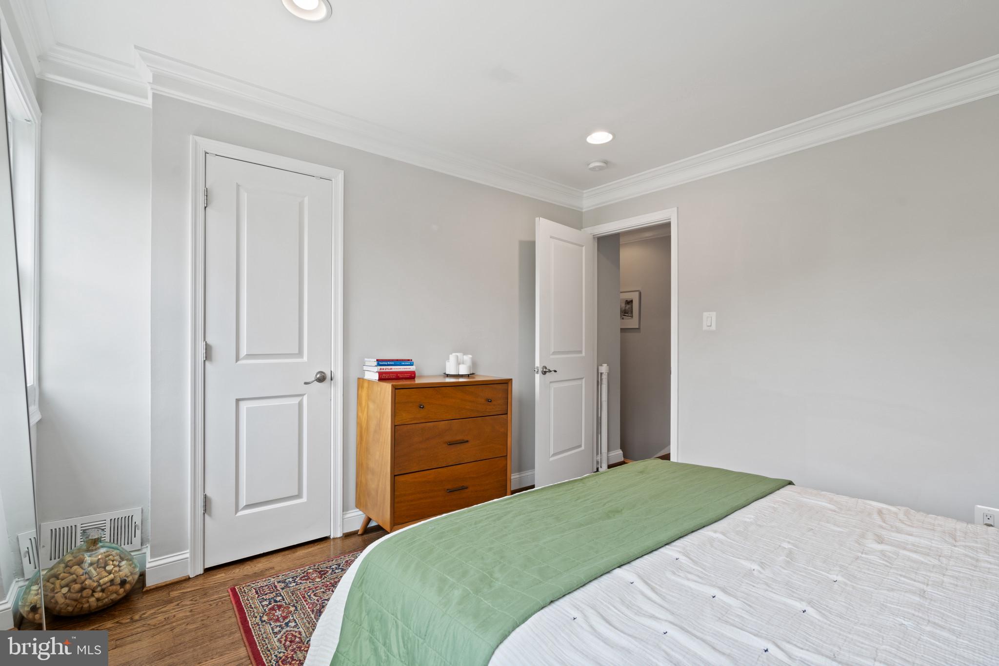 JEFFERSON HOMES - Residential