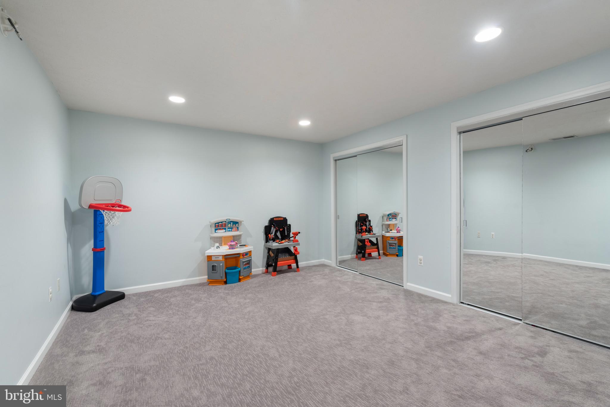 WATERFORD PARK - Residential