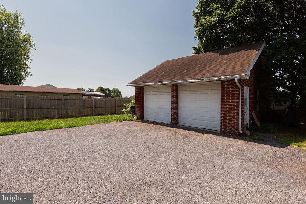 Photo of 286 Newport Rd, Leola, PA 17540 (MLS # PALA2053926)