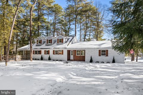 Photo of 113 W Centennial Drive, MEDFORD, NJ 08055 (MLS # NJBL2105416)