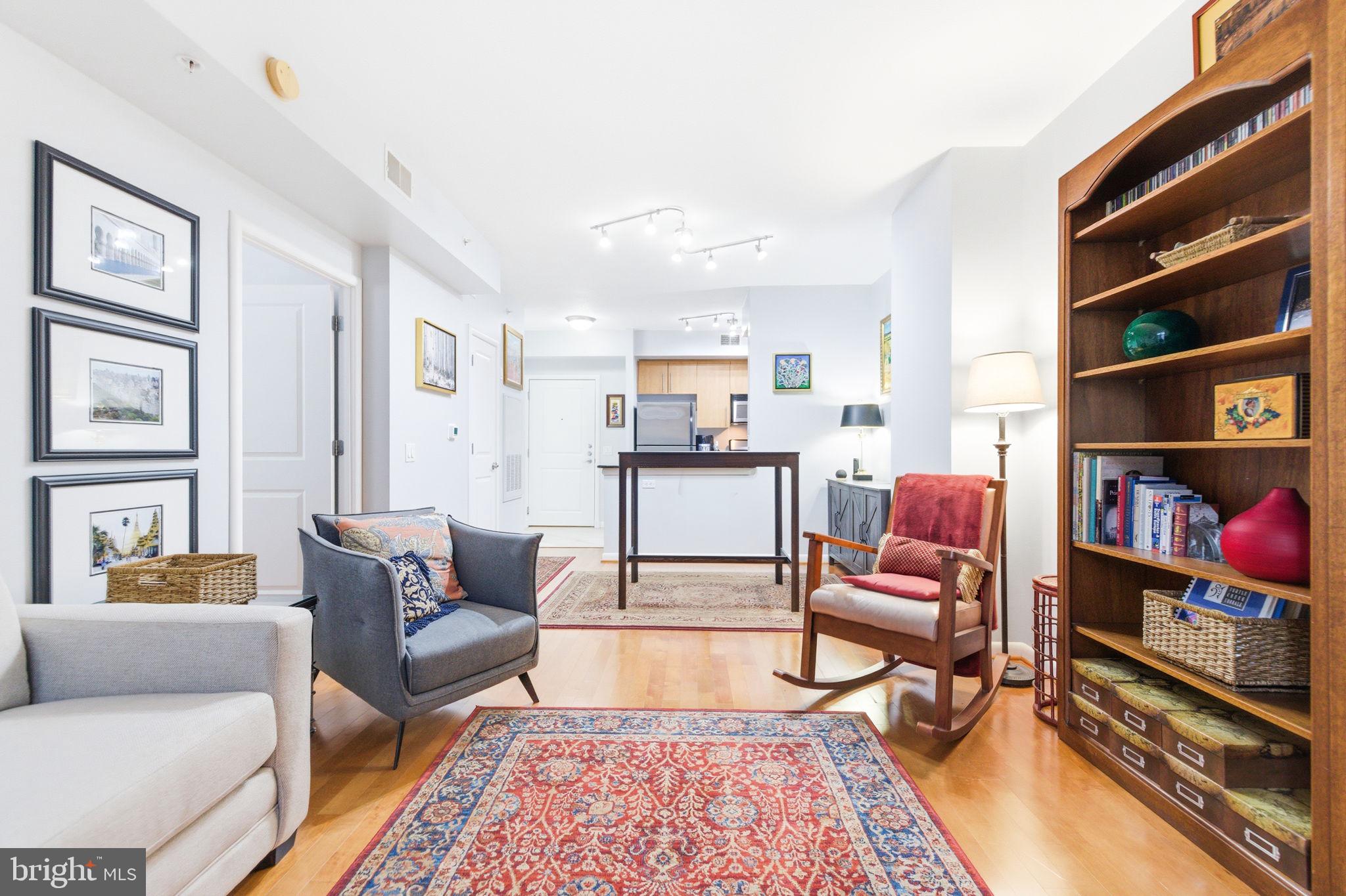 1021 N GARFIELD STREET 404