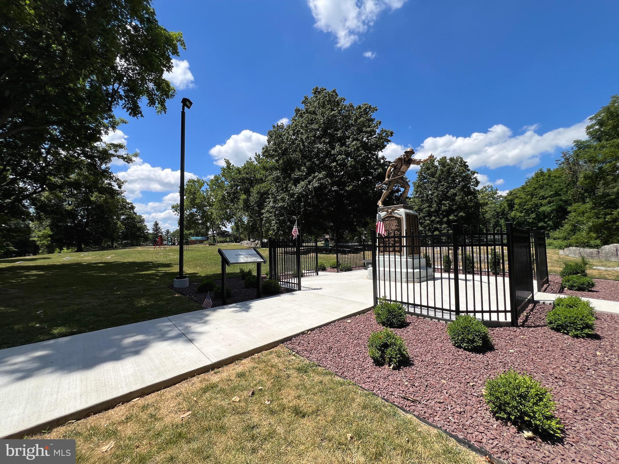 ROSEMONT ORCHARD - Residential