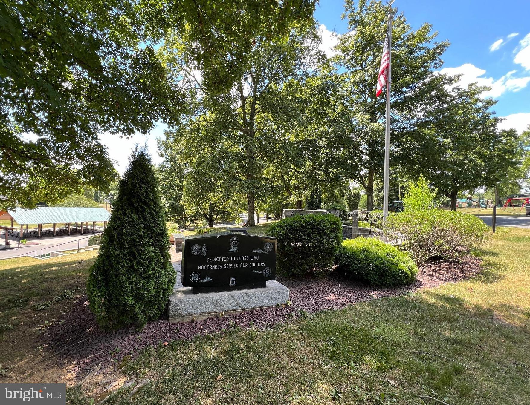 ROSEMONT ORCHARD - Residential