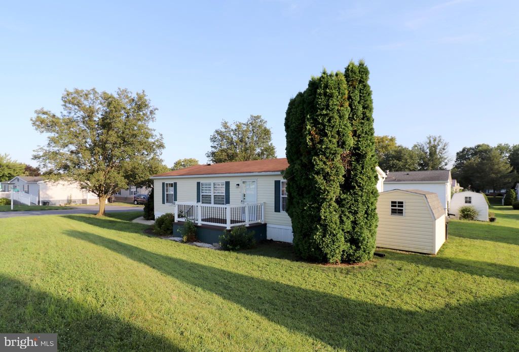Photo of 109 Falcon Court, LANCASTER, PA 17603 (MLS # PALA2073956)
