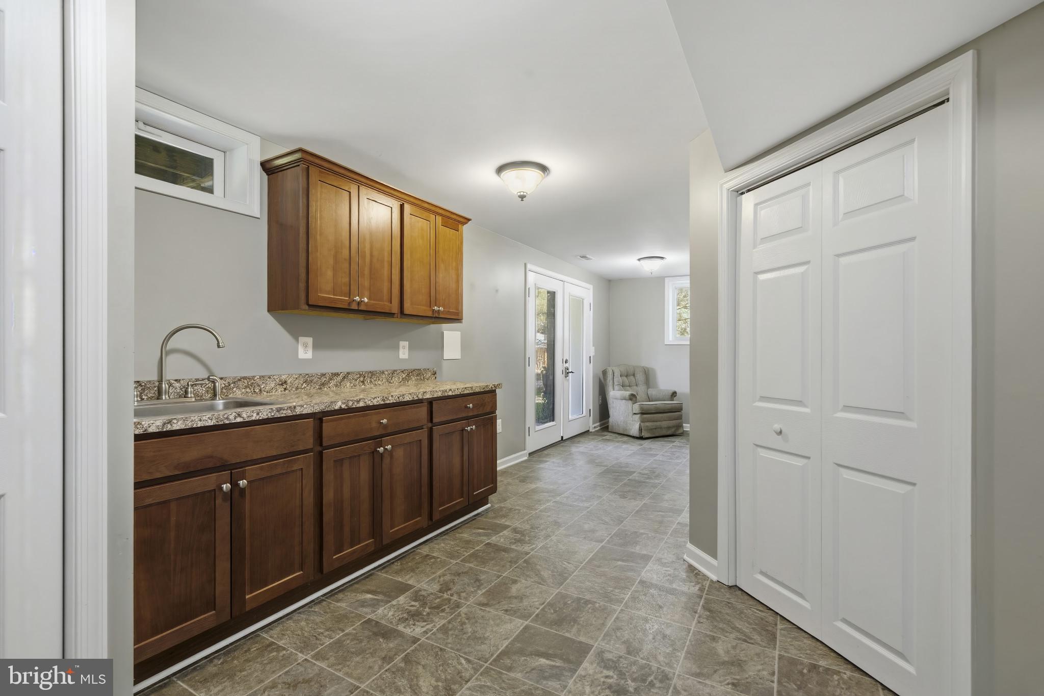 WHISPERING MEADOWS - Residential