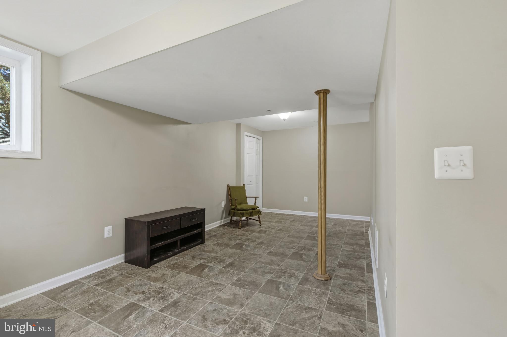 WHISPERING MEADOWS - Residential