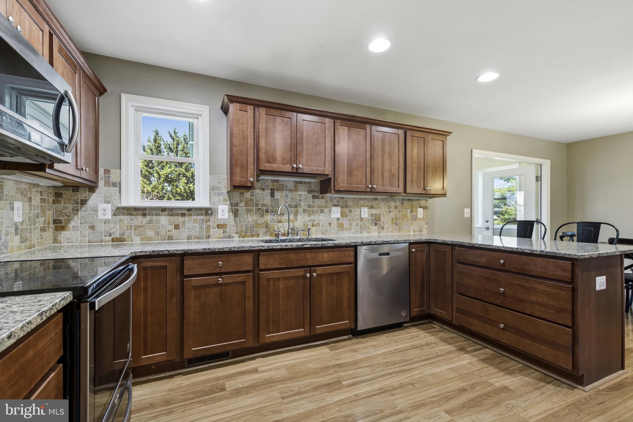 WHISPERING MEADOWS - Residential