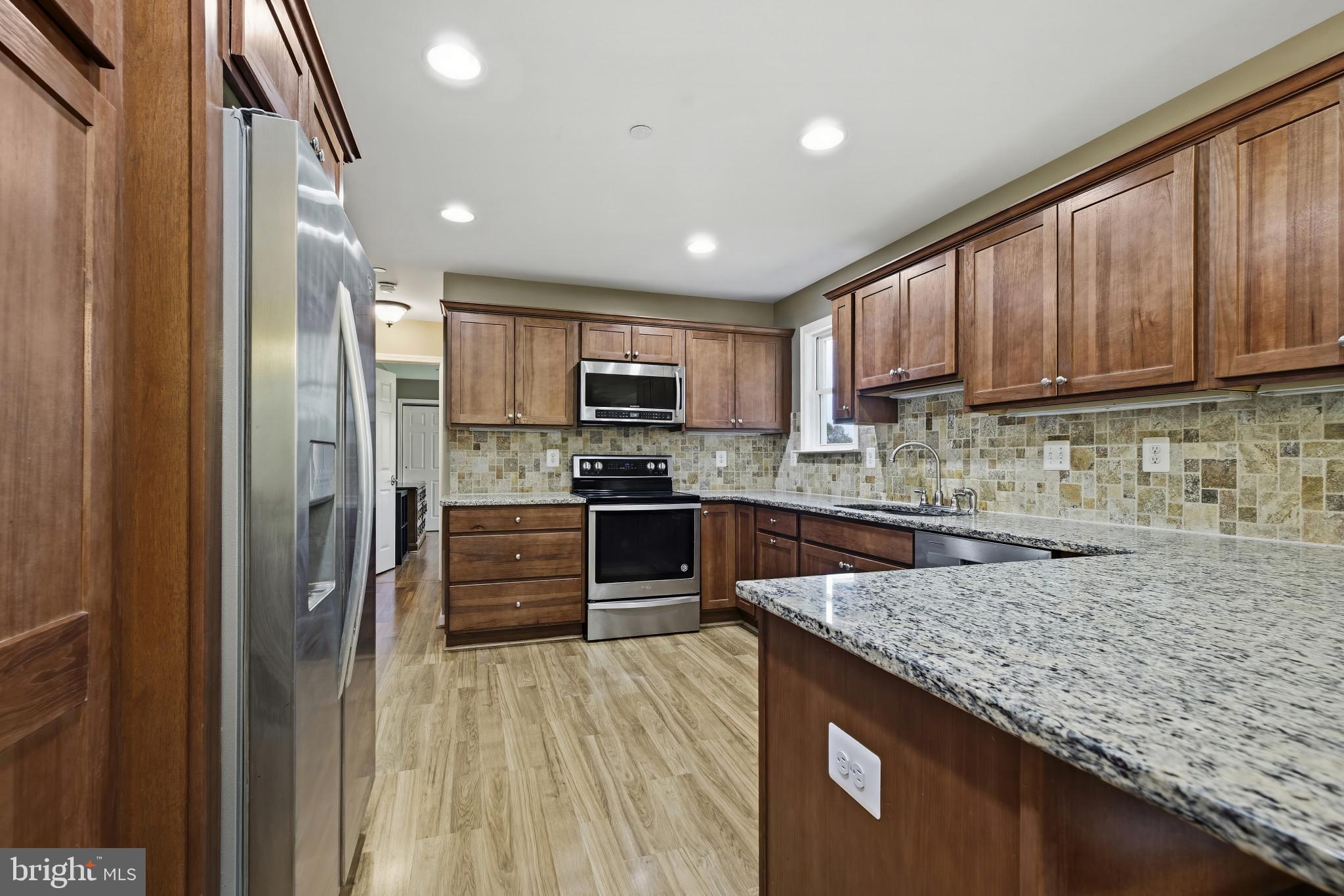 WHISPERING MEADOWS - Residential