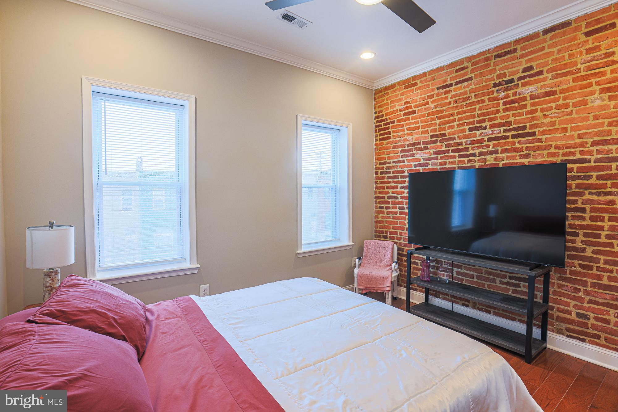 MILTON-MONTFORD - Residential