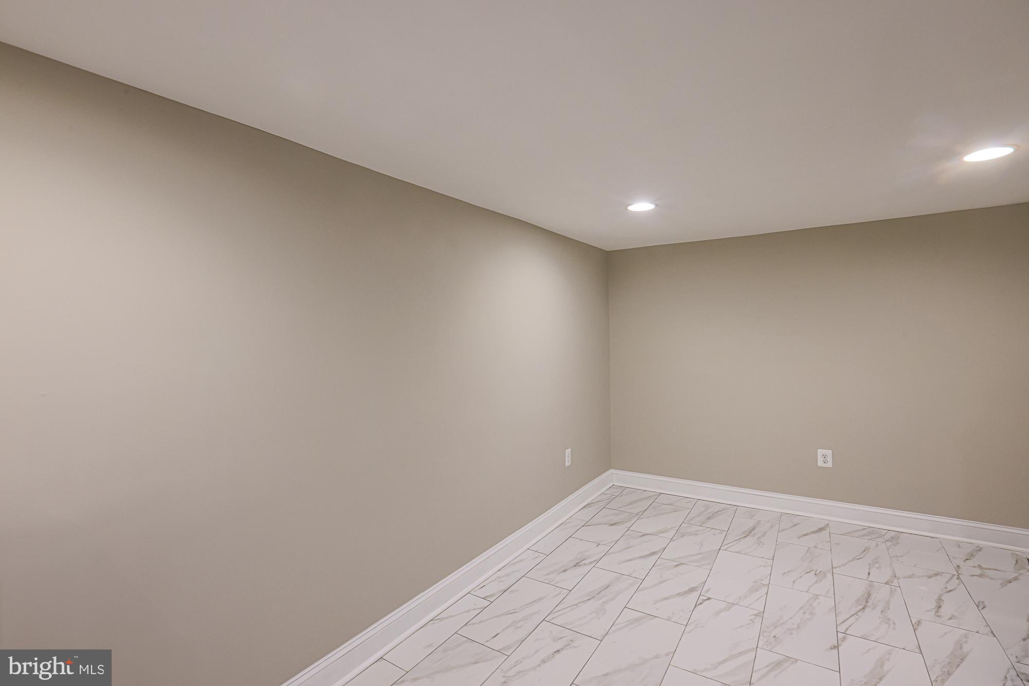 MILTON-MONTFORD - Residential