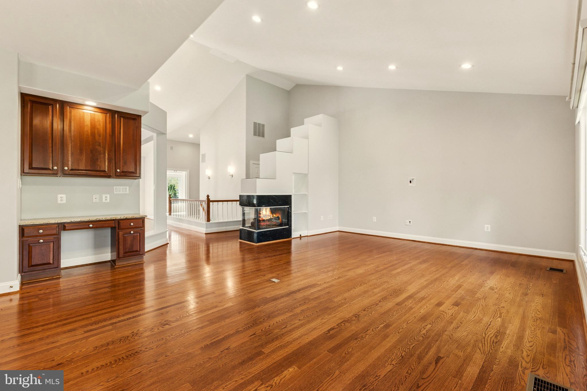 LAKE MANASSAS - Residential