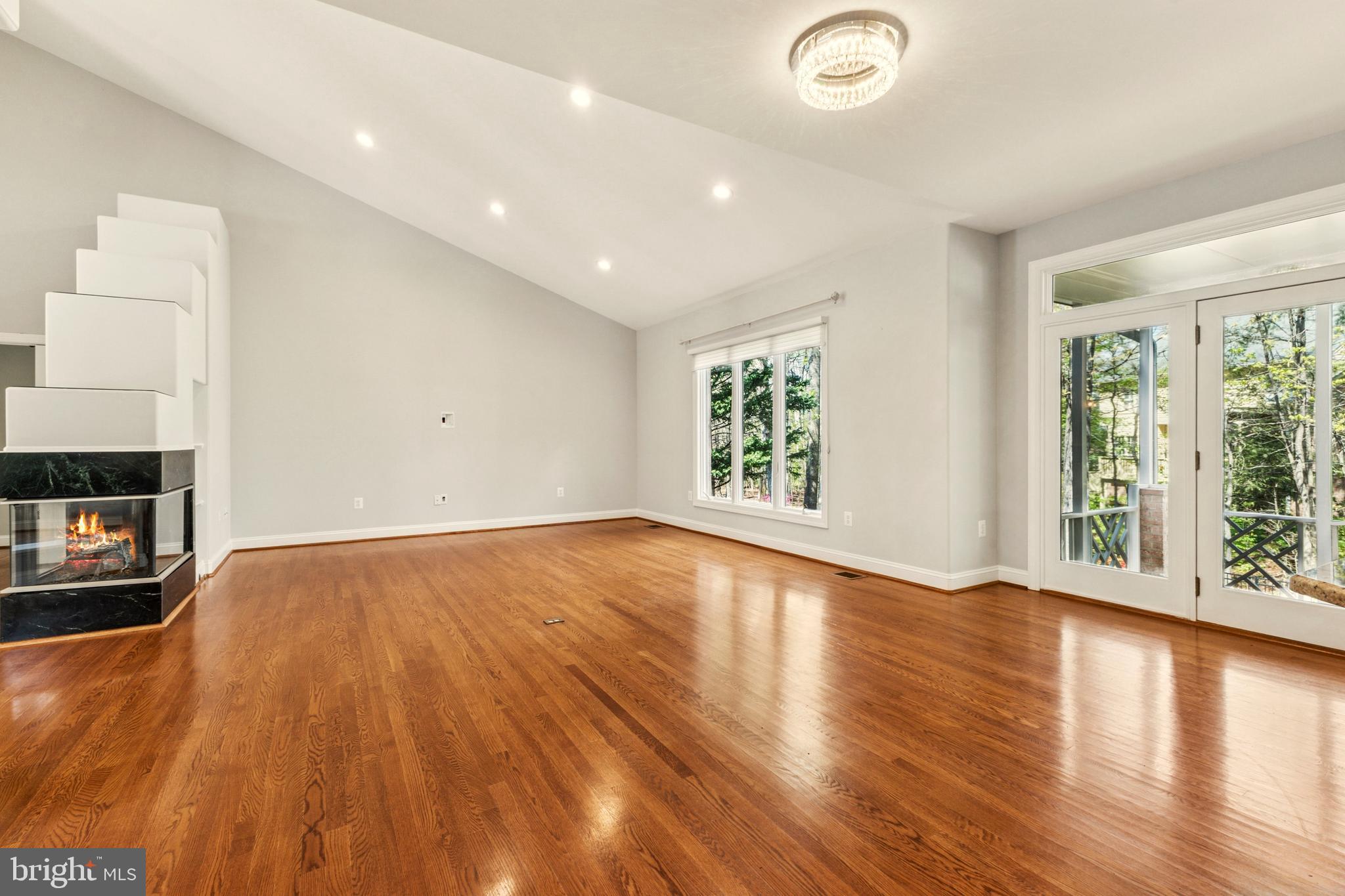 LAKE MANASSAS - Residential