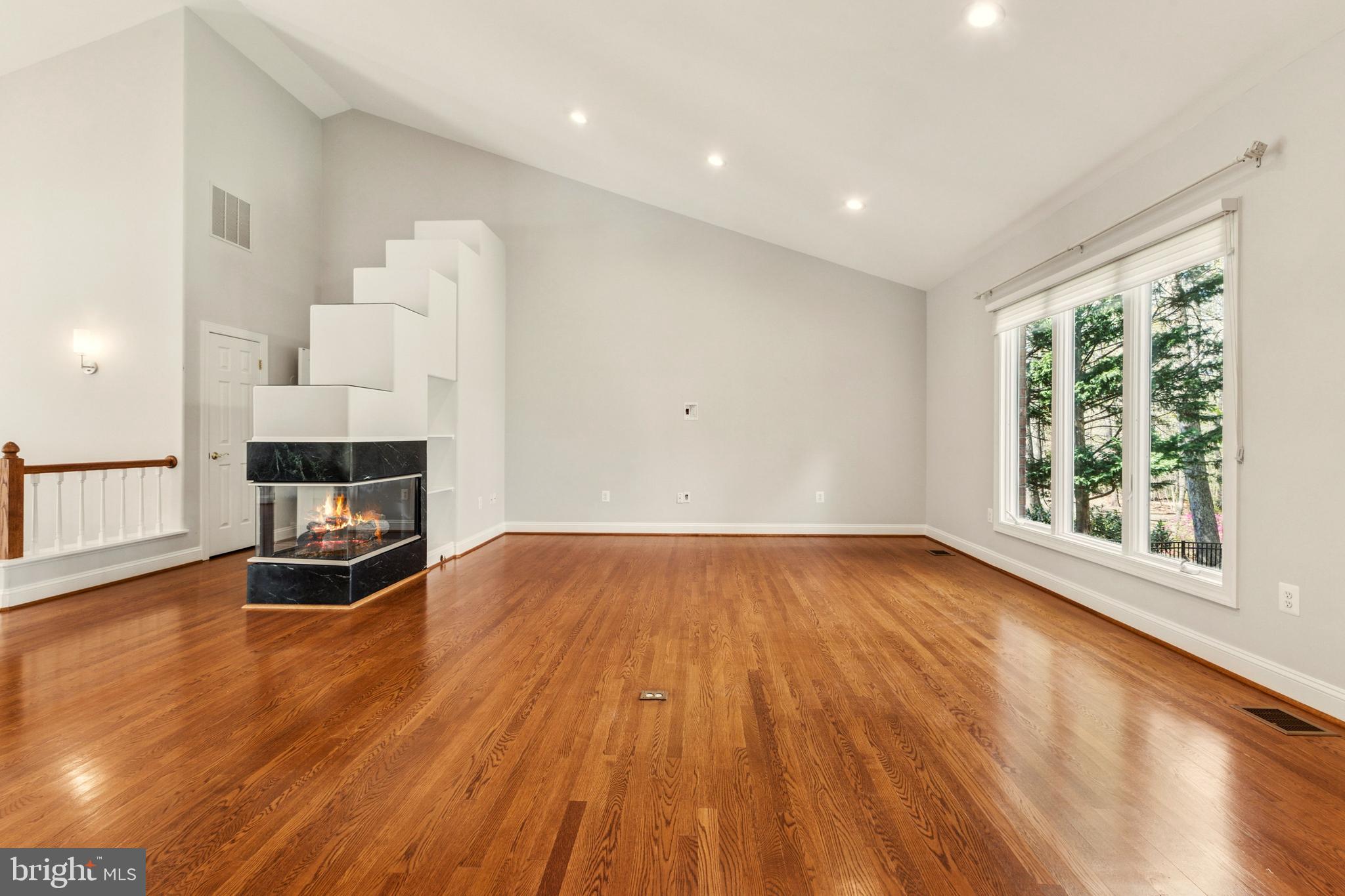 LAKE MANASSAS - Residential