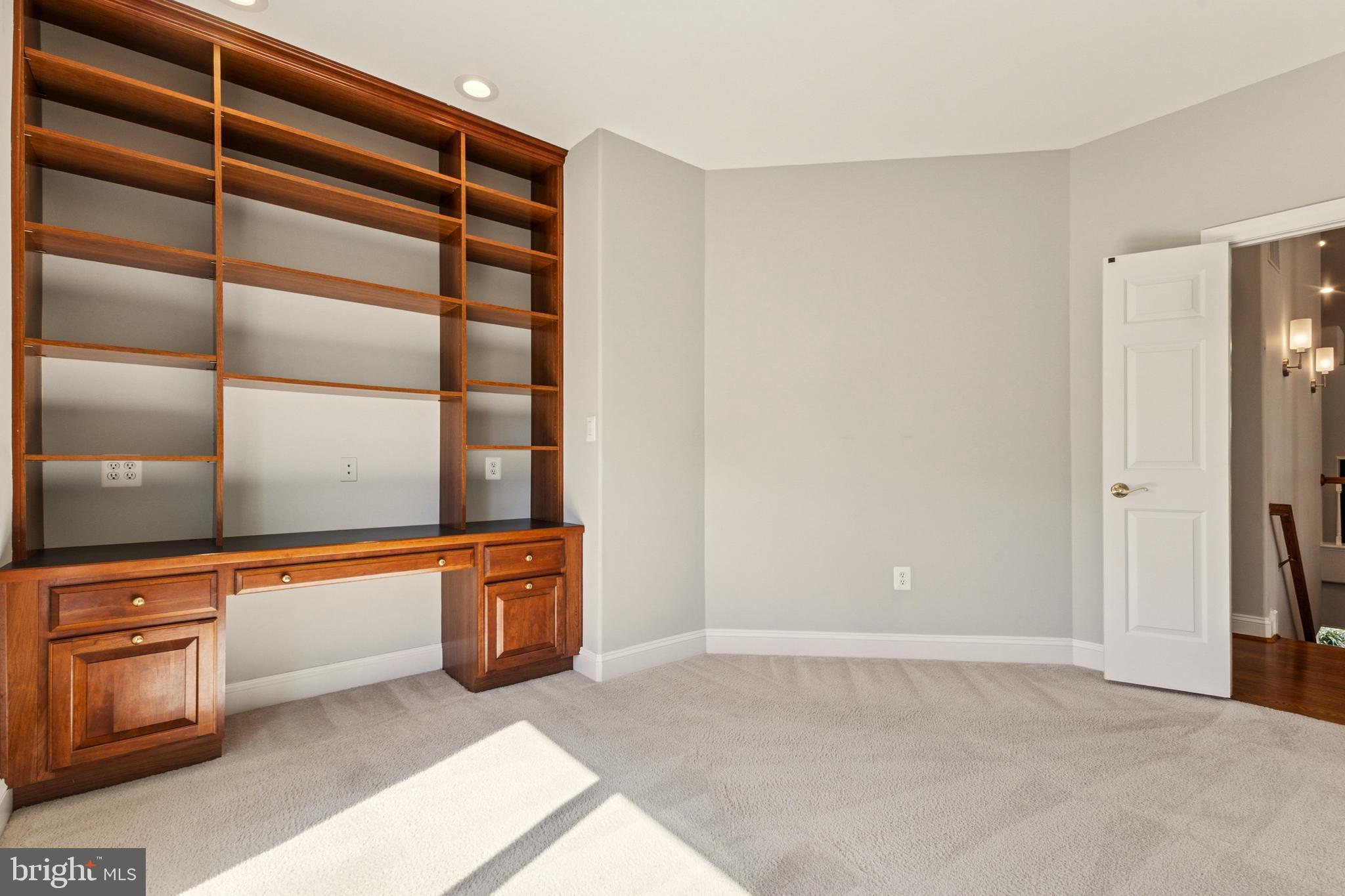 LAKE MANASSAS - Residential