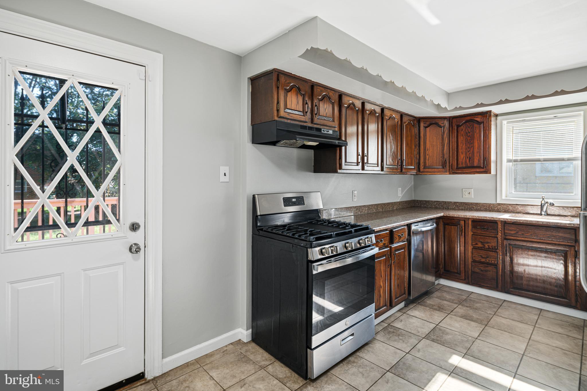 RHAWNHURST - Residential